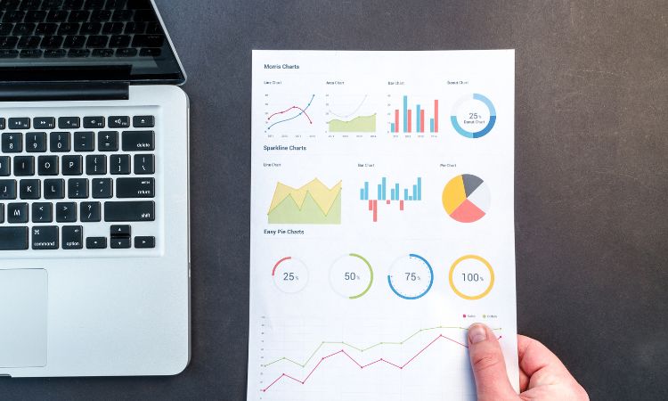 SEO vs SEM: Cuándo invertir en cada uno y cómo combinarlos con estrategia